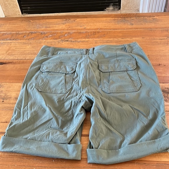 ATHLETA shorts - Picture 2 of 5